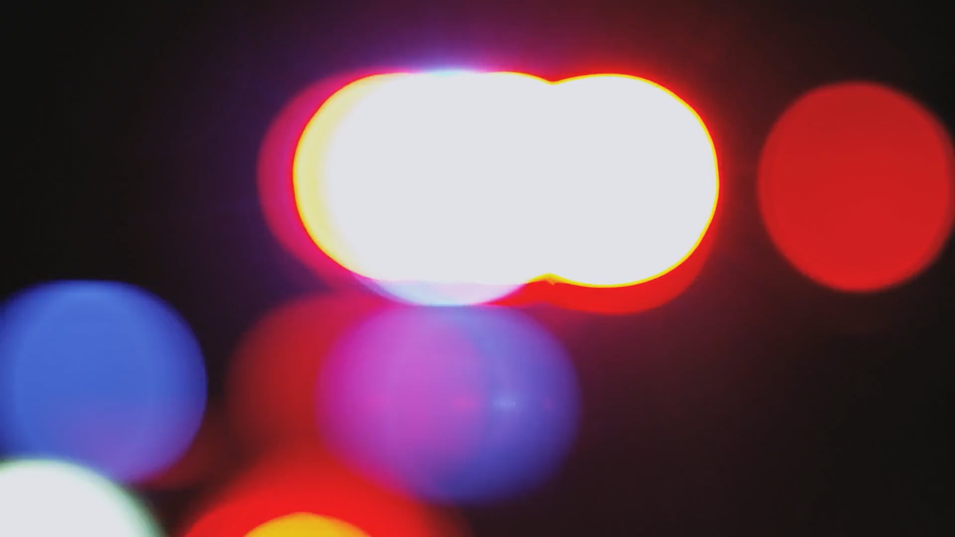 Pedestrian Struck by Vehicle in Milan; Police Investigating