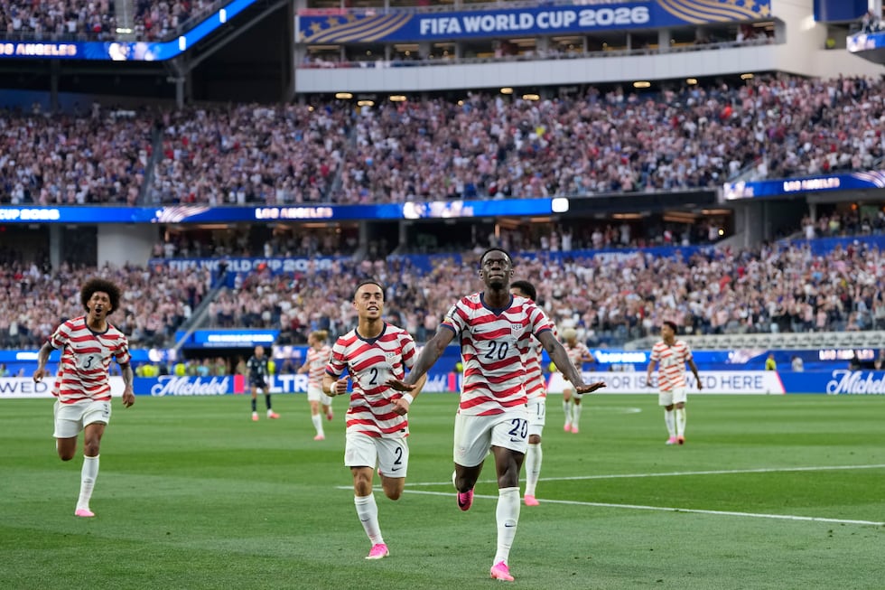 United States' Folarin Balogun (20) celebrates scoring his side's third goal against Paraguay...