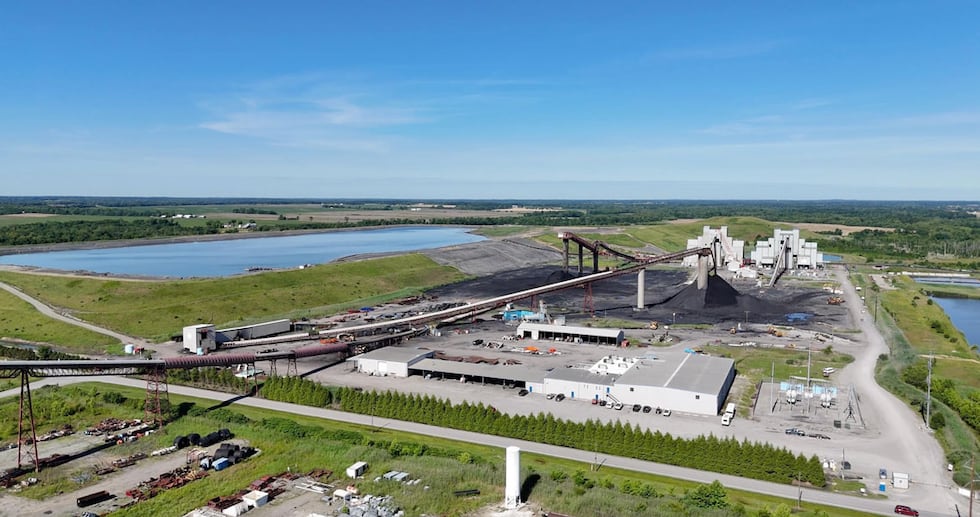 4 Illinois coal mine managers indicted for allegedly concealing underground fire and endangering miners