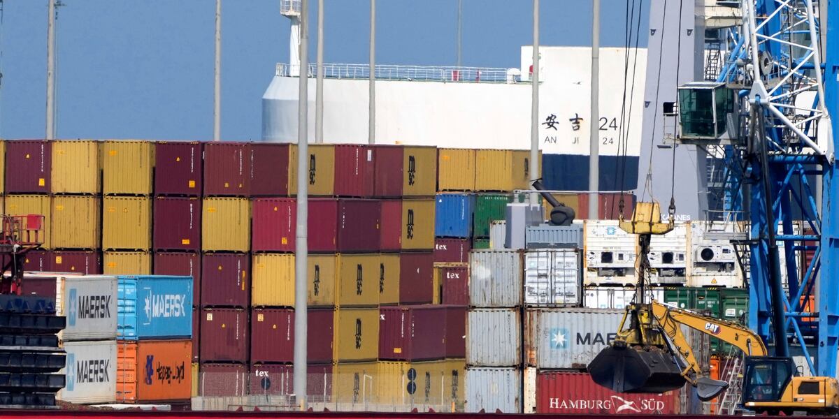 Trump’s new tariffs go into effect as US economy shows signs of strain