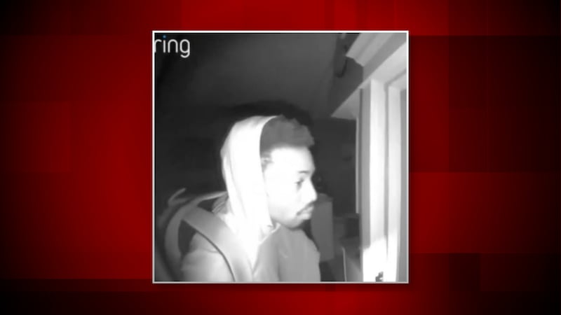 Muscatine police looking for man involved in burglary