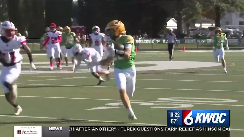 Geneseo wins 42-14 in the opening round of the playoffs.