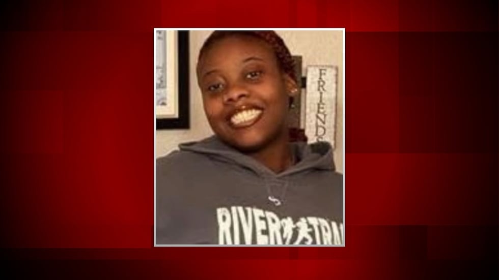 East Moline police searching for missing 16-year-old
