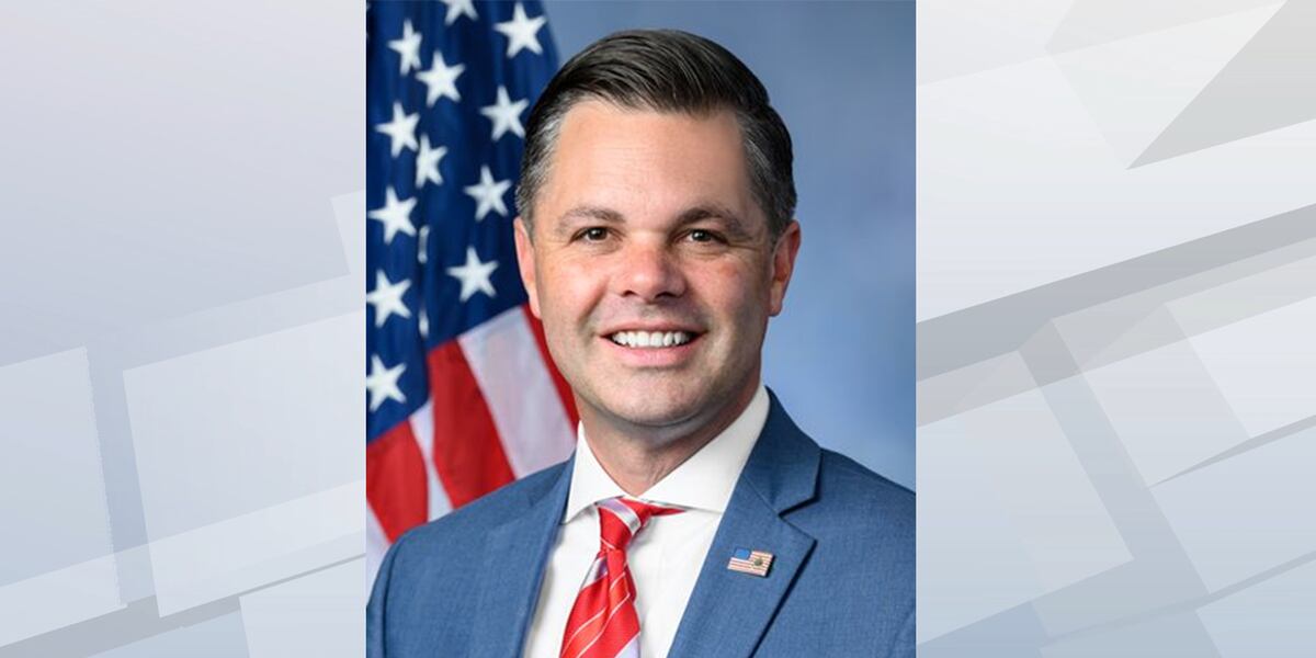 Here’s why Rep Zach Nunn thinking about becoming governor again gets complicated